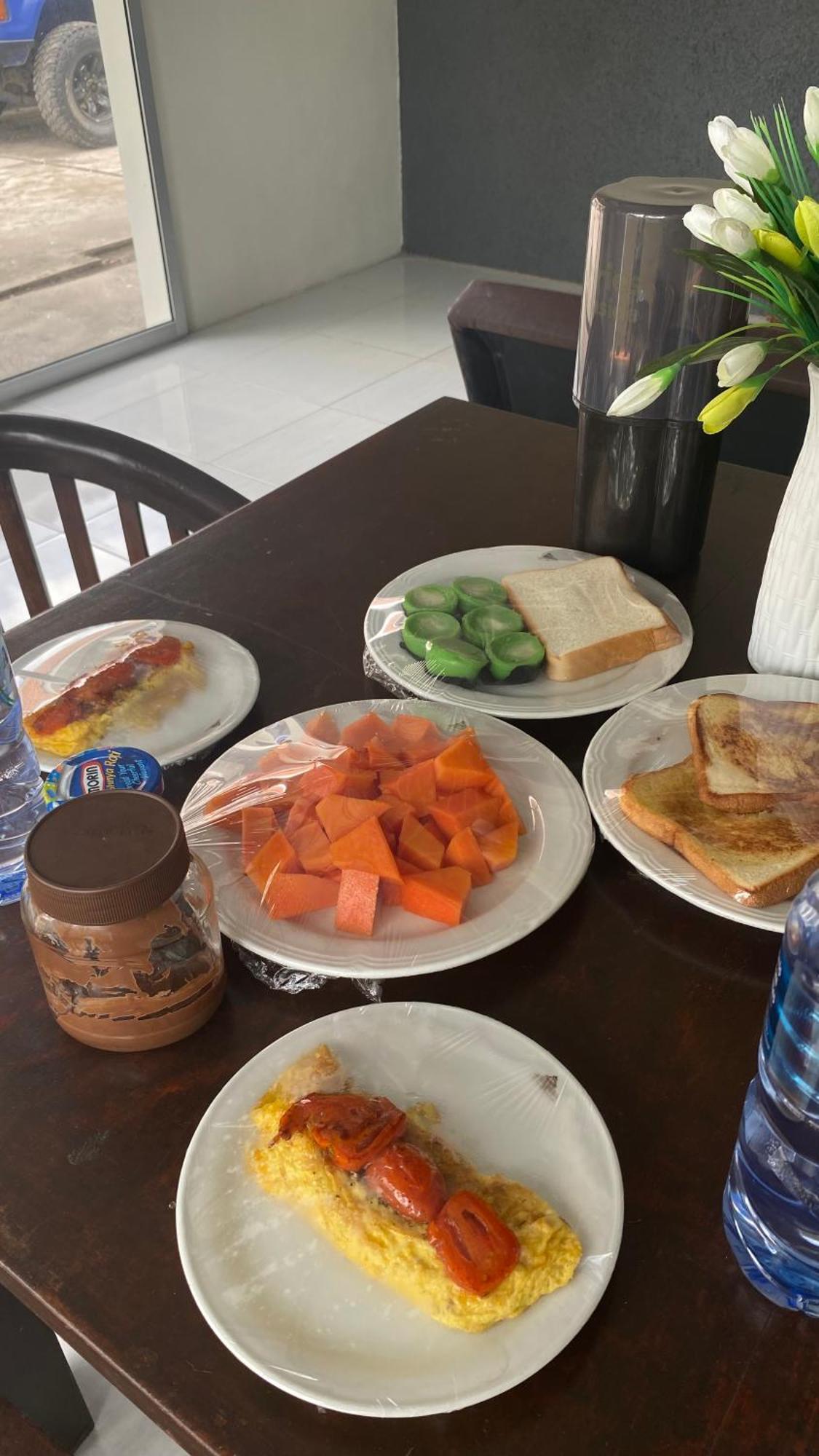 Robiu Bed & Breakfast Banyuwangi  Εξωτερικό φωτογραφία