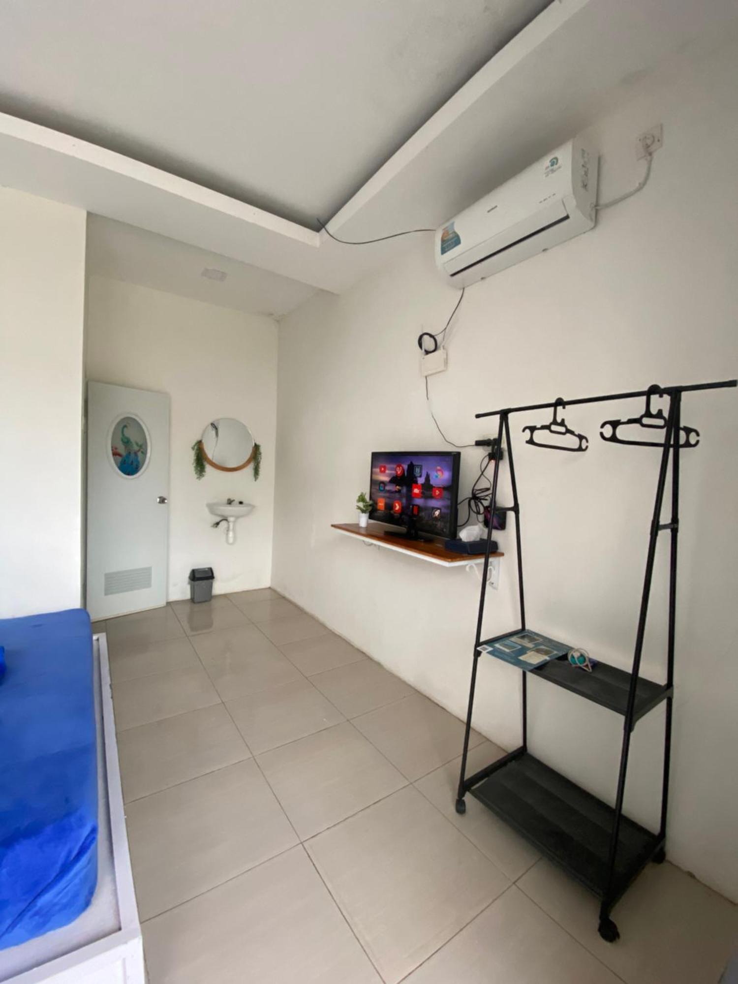 Robiu Bed & Breakfast Banyuwangi  Εξωτερικό φωτογραφία